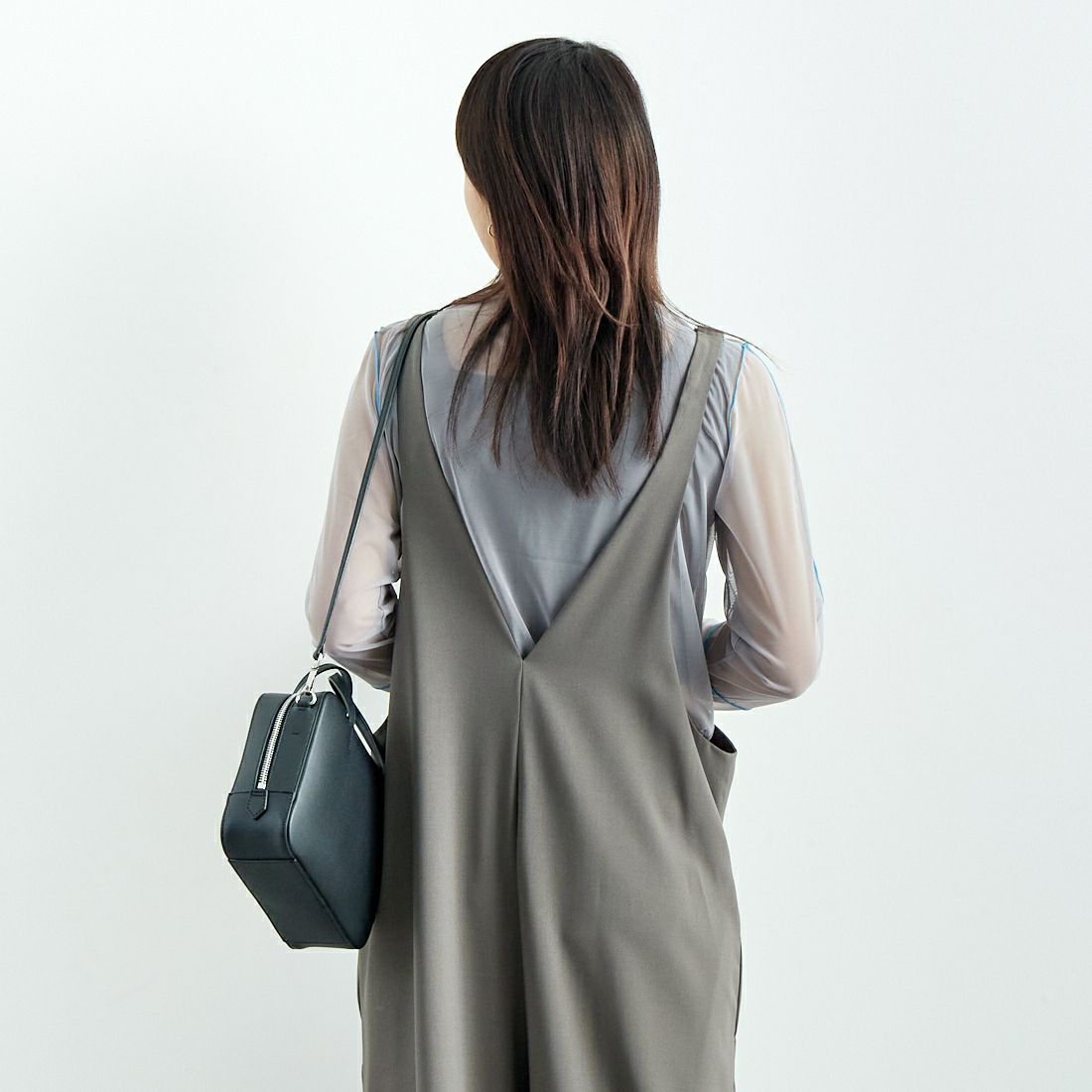 CLOCHE [クロシェ] 2WAY Vネックサロペット [51286526] ﾁｬｺｰﾙ &&モデル身長：167cm 着用サイズ：2&&