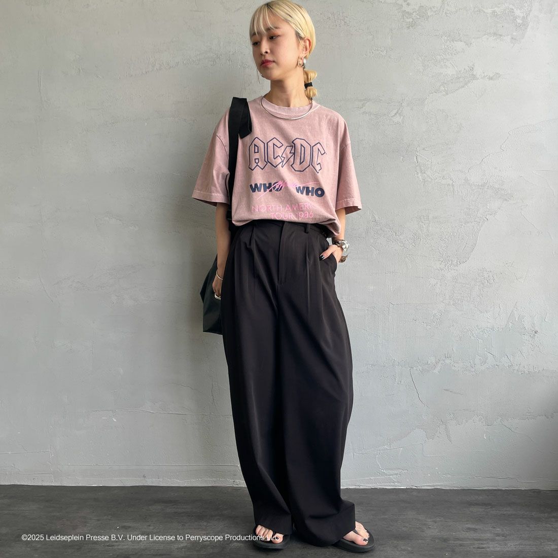 GOOD ROCK SPEED [グッドロックスピード] 別注 AC/DC ロックプリントTシャツ(Who Made Who) [INTN-023-JF] PINK &&モデル身長：150cm 着用サイズ：M&&