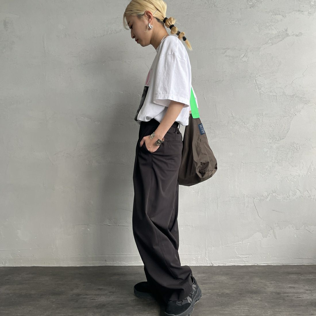 GOOD ROCK SPEED [グッドロックスピード] 別注 NIRVANA フォトプリントロックTシャツ [INTN-031-JF] WHITE &&モデル身長：150cm 着用サイズ：M&&