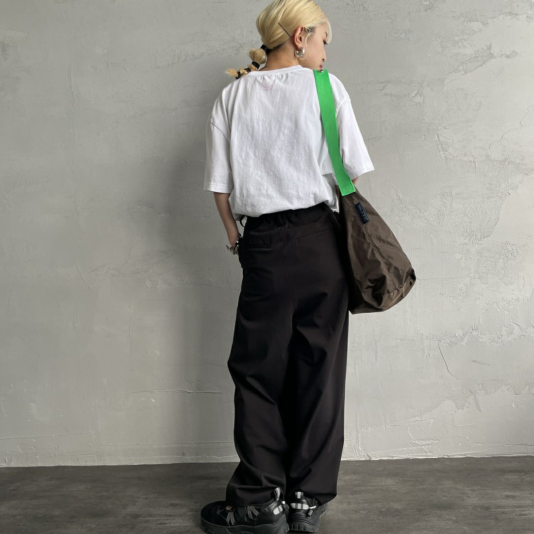 GOOD ROCK SPEED [グッドロックスピード] 別注 NIRVANA フォトプリントロックTシャツ [INTN-031-JF] WHITE &&モデル身長：150cm 着用サイズ：M&&