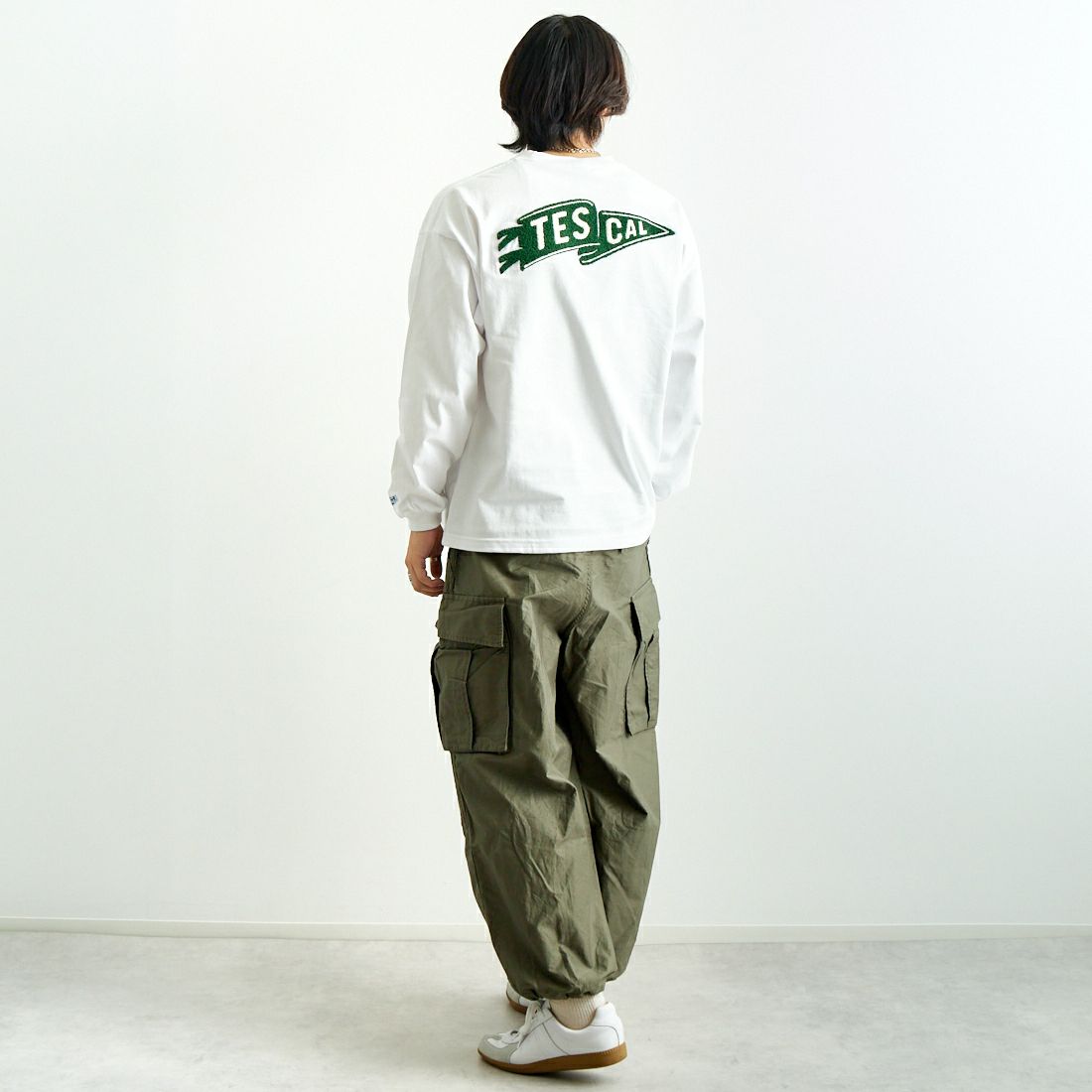 The Endless Summer [エンドレスサマー] TES サガラ刺繍ビッグロングスリーブTシャツ [C-25374303] 07 WHITE &&モデル身長：179cm 着用サイズ：M&&