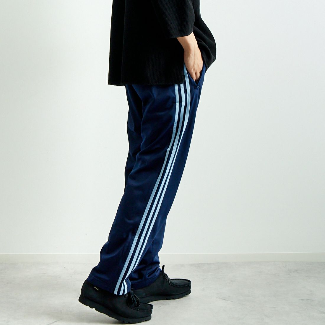 adidas Originals [アディダス オリジナルス] アディカラークラシックス ファイヤーバードトラックパンツ [FWE47] JP2540 &&モデル身長：179cm 着用サイズ：L&&