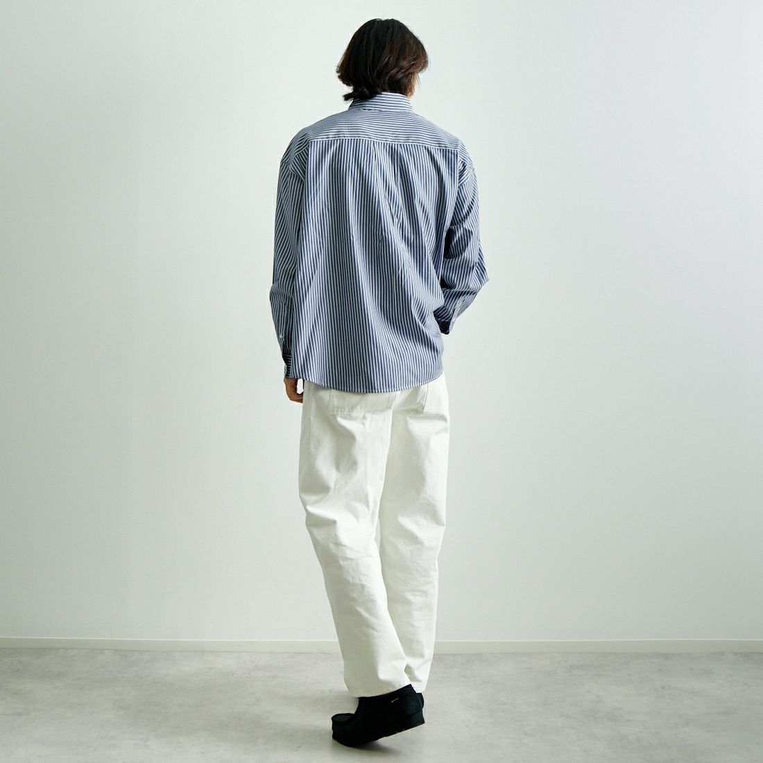 Noir Fabrik [ヌワールファブリック] デニムオーバルパンツ [1PDENIM-M-244-01-IN] WHITE &&モデル身長：179cm 着用サイズ：46&&