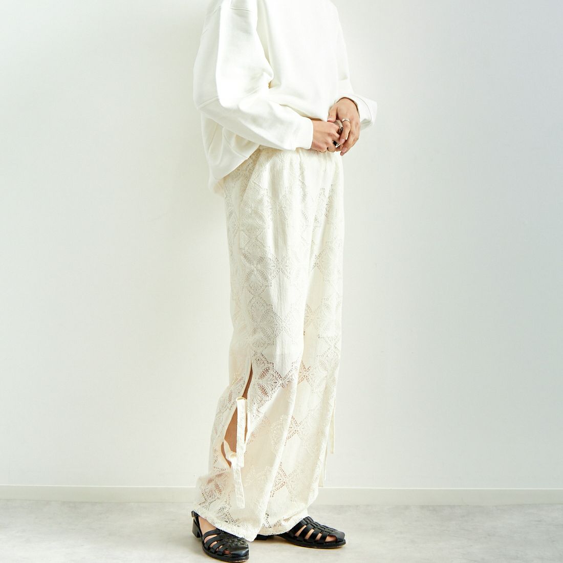 USINE [ユジーヌ] レース柄パンツ [2510302] OFF WHITE &&モデル身長：160cm 着用サイズ：F&&