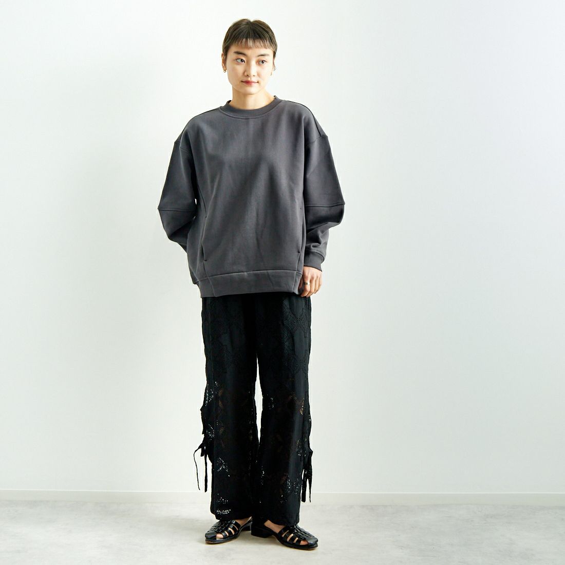 USINE [ユジーヌ] レース柄パンツ [2510302] BLACK &&モデル身長：160cm 着用サイズ：F&&