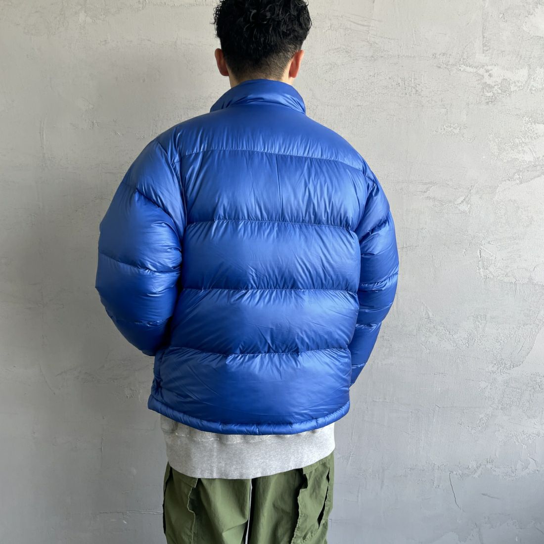Marmot [マーモット] 別注 ダウンジャケット [TSAUD312IN-JF] BLUE &&モデル身長：168cm 着用サイズ：L&&