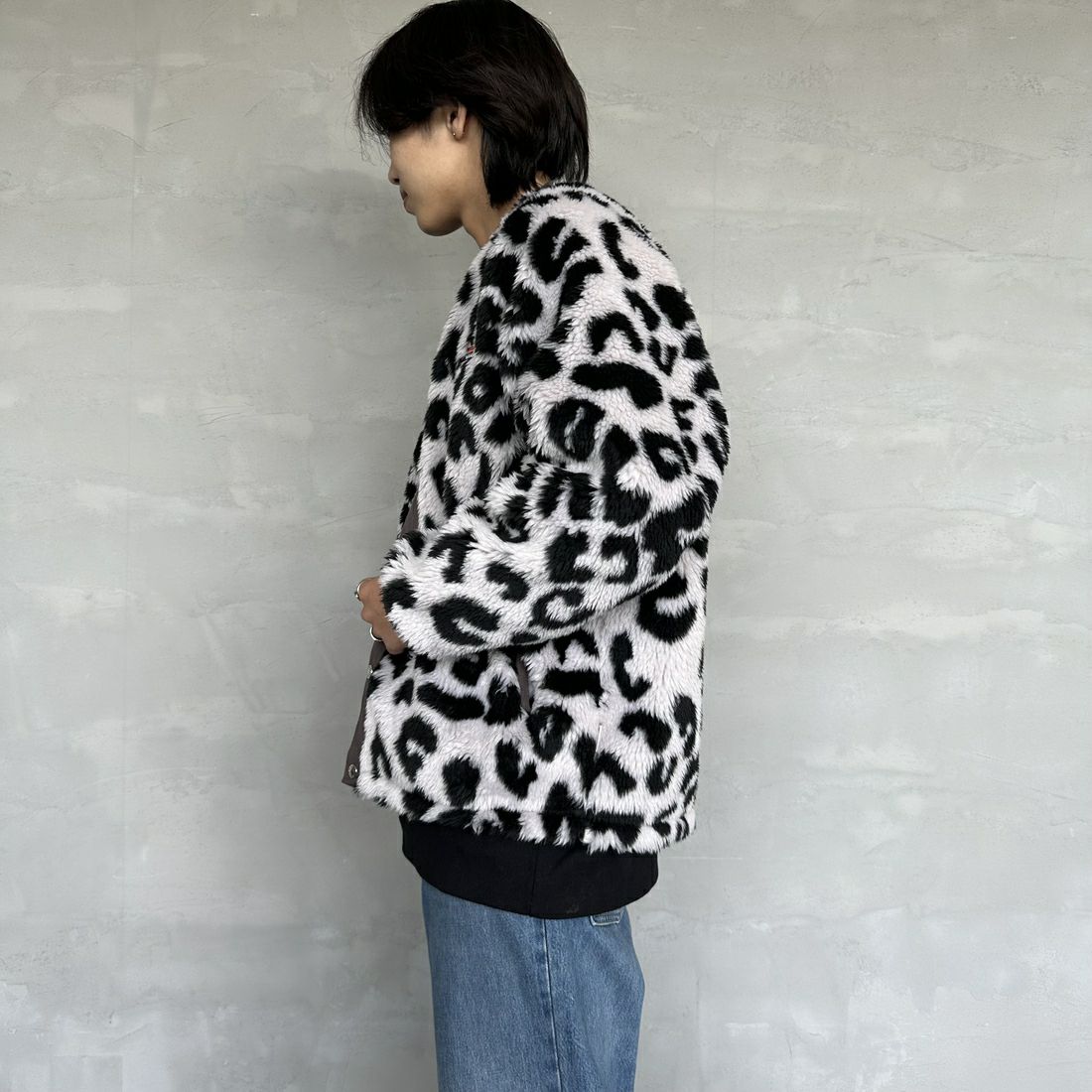 HELLO CALIF [ハローカリフ] ボアボンバーコーチジャケット [HC-244-074] BIG LEOPAR &&モデル身長：179cm 着用サイズ：L&&