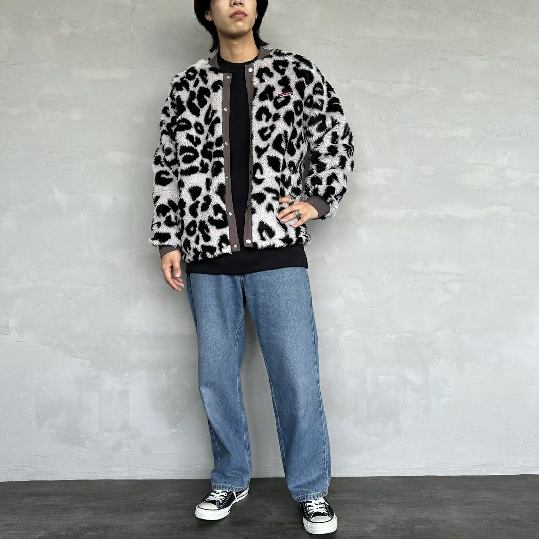HELLO CALIF [ハローカリフ] ボアボンバーコーチジャケット [HC-244-074] BIG LEOPAR &&モデル身長：179cm 着用サイズ：L&&