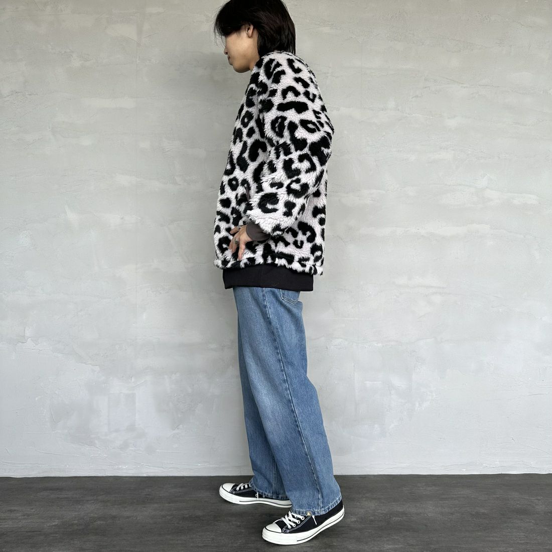 HELLO CALIF [ハローカリフ] ボアボンバーコーチジャケット [HC-244-074] BIG LEOPAR &&モデル身長：179cm 着用サイズ：L&&