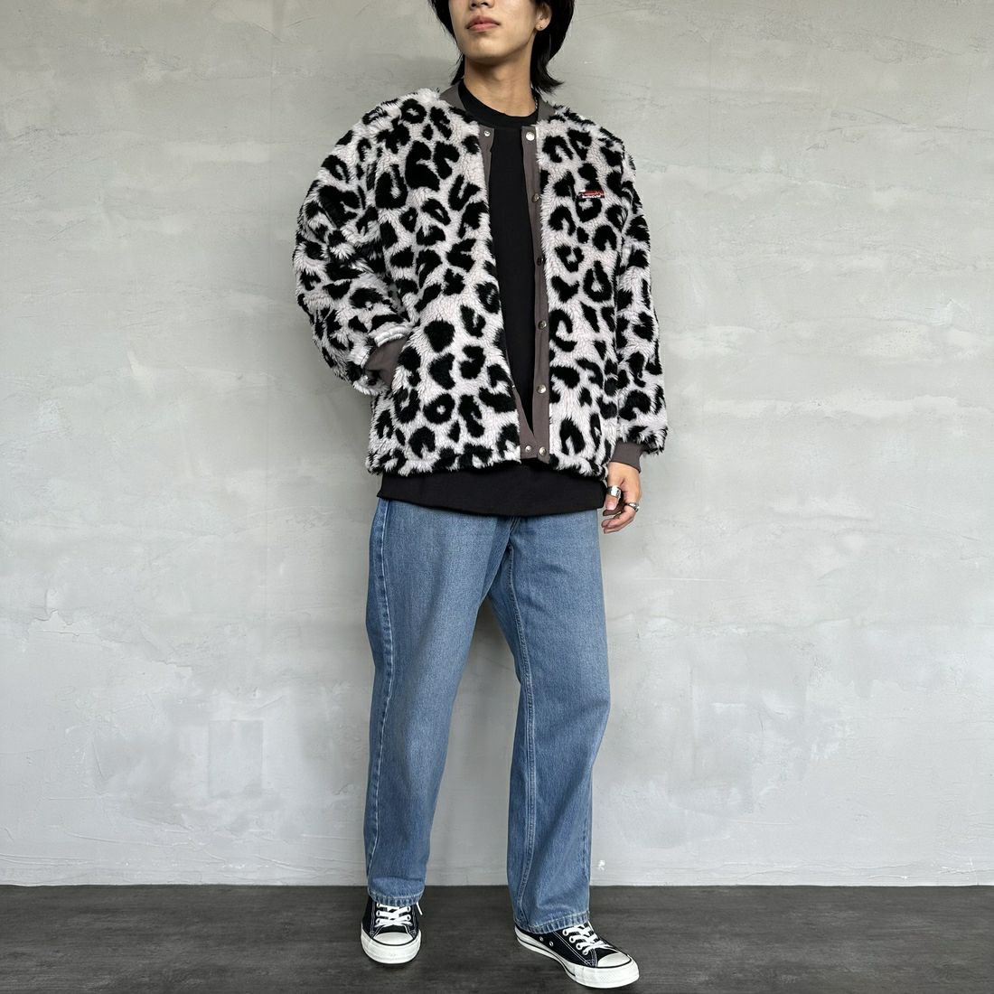 HELLO CALIF [ハローカリフ] ボアボンバーコーチジャケット [HC-244-074] BIG LEOPAR &&モデル身長：179cm 着用サイズ：L&&