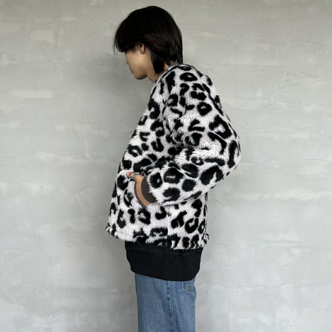 HELLO CALIF [ハローカリフ] ボアボンバーコーチジャケット [HC-244-074] BIG LEOPAR &&モデル身長：179cm 着用サイズ：M&&