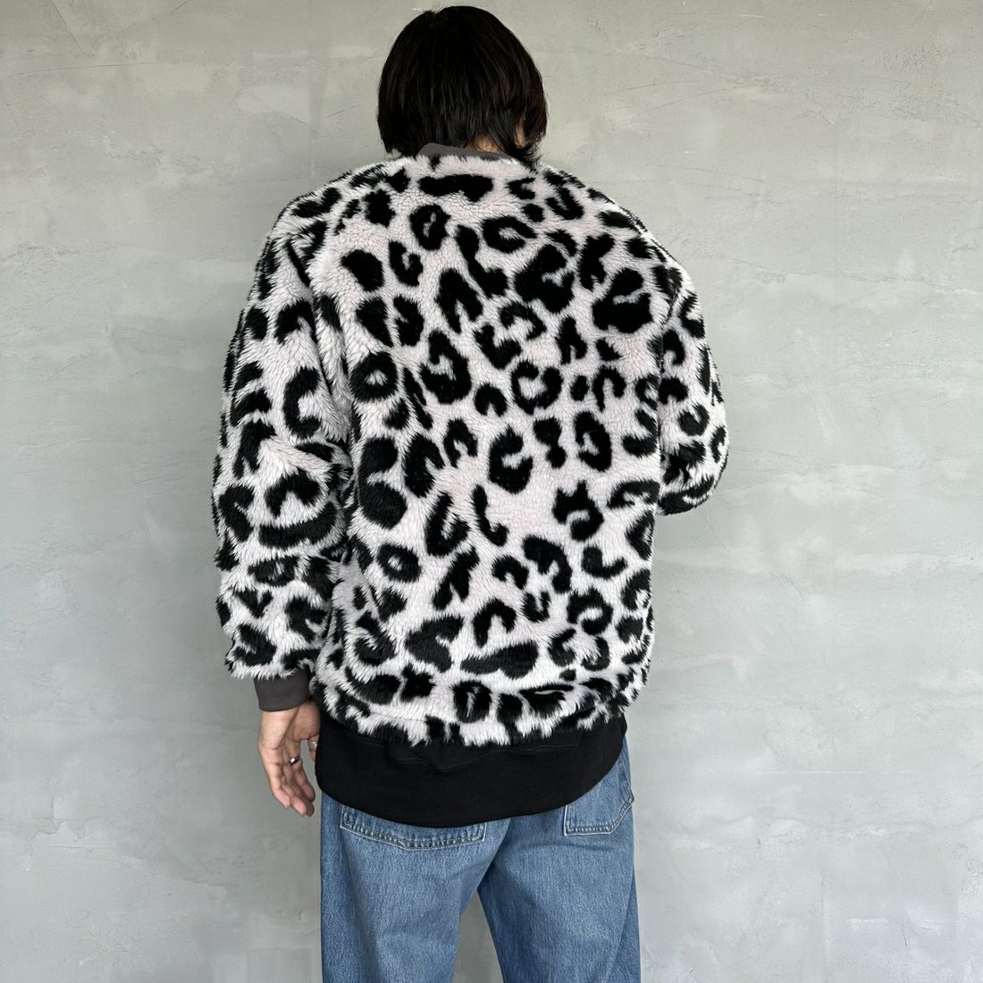 HELLO CALIF [ハローカリフ] ボアボンバーコーチジャケット [HC-244-074] BIG LEOPAR &&モデル身長：179cm 着用サイズ：S&&