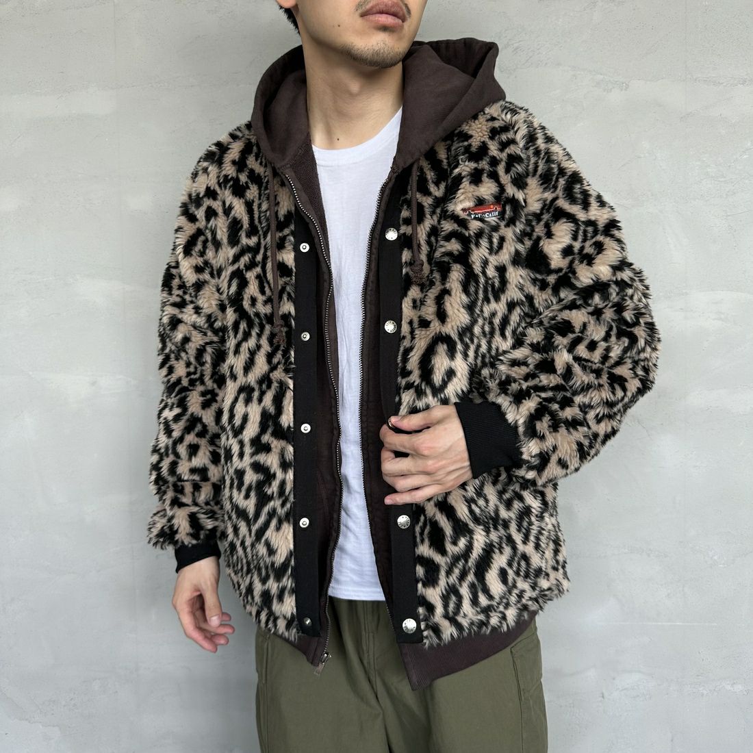 HELLO CALIF [ハローカリフ] ボアボンバーコーチジャケット [HC-244-074] LEOPARD &&モデル身長：168cm 着用サイズ：M&&