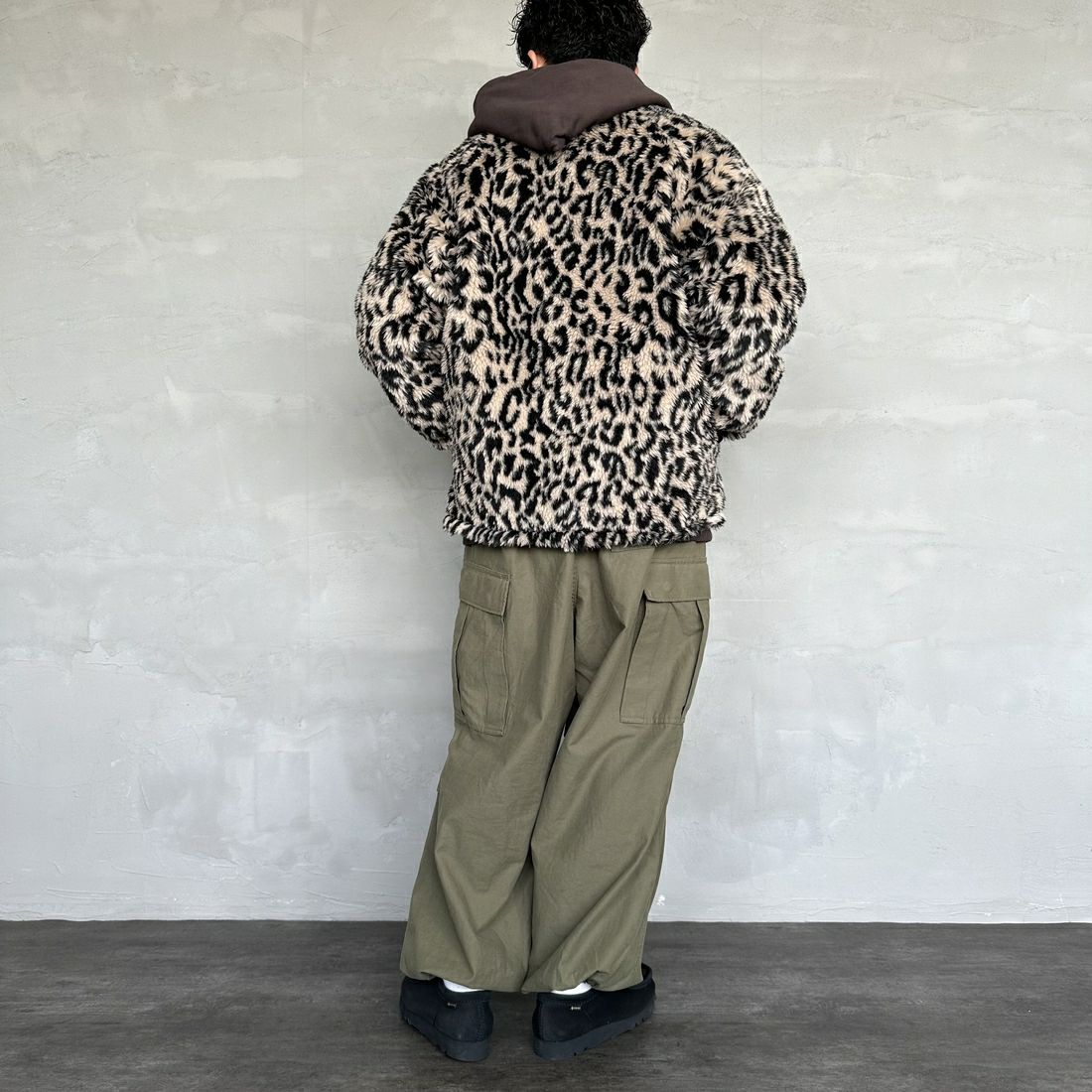 HELLO CALIF [ハローカリフ] ボアボンバーコーチジャケット [HC-244-074] LEOPARD &&モデル身長：168cm 着用サイズ：M&&