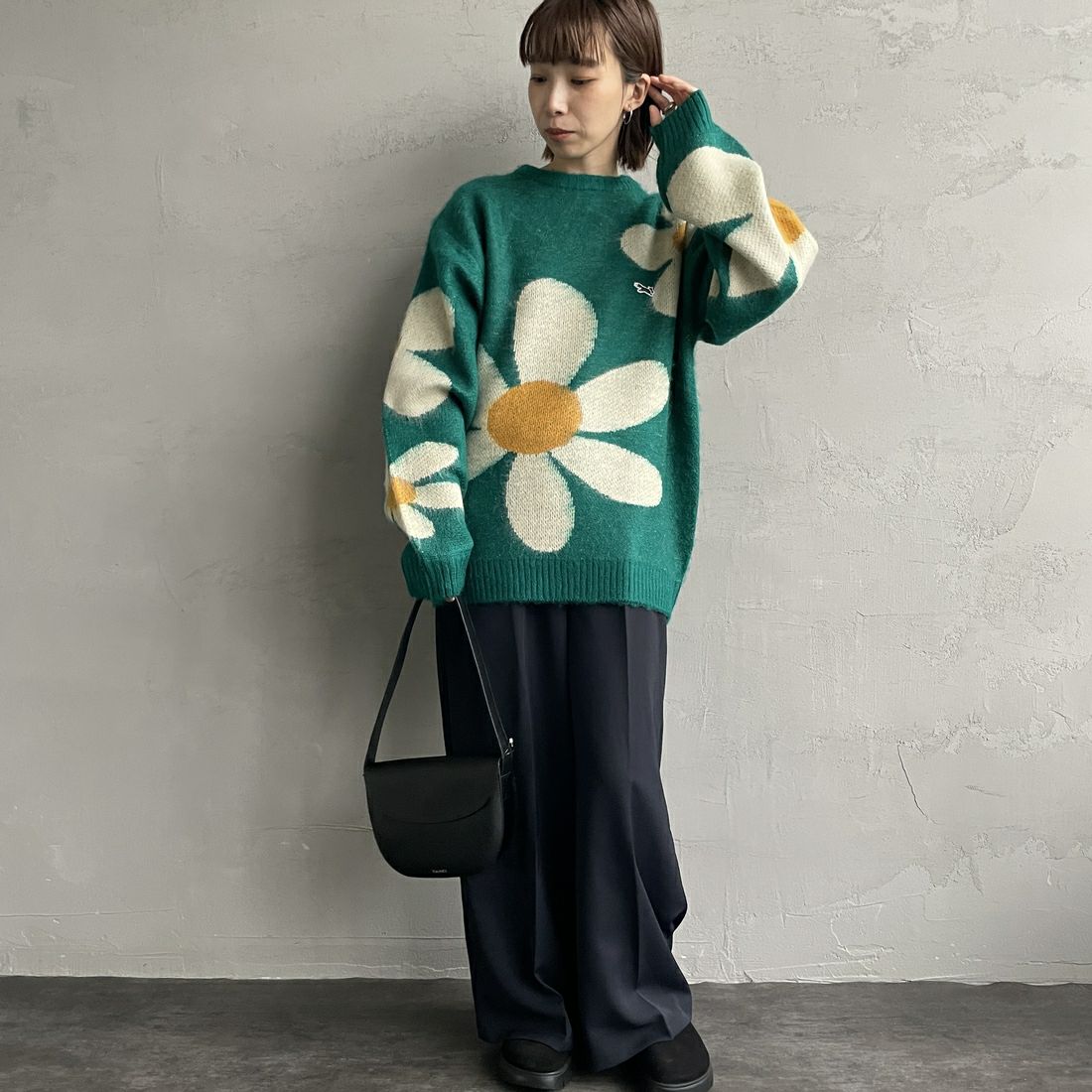 THE FOX [ザフォックス] 別注 シャギーモヘア クルーネックニット [TC24F012-JF] ﾌﾗﾜｰ &&モデル身長：158cm 着用サイズ：S&&
