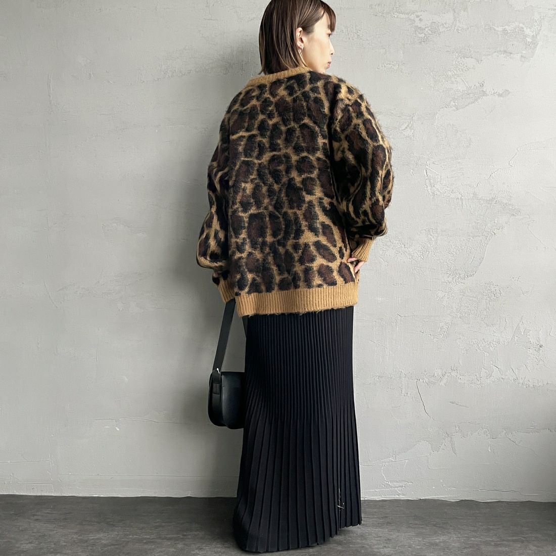 THE FOX [ザフォックス] 別注 シャギーモヘア クルーネックニット [TC24F012-JF] ﾚｵﾊﾟｰﾄﾞ &&モデル身長：158cm 着用サイズ：S&&