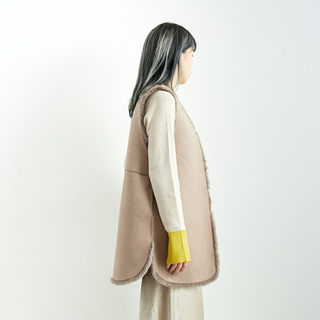 Jeans Factory Clothes [ジーンズファクトリークローズ] エコファーリバーシブルベスト [330018] 116 ｸﾞﾚｰｼﾞ &&モデル身長：167cm 着用サイズ：F&&