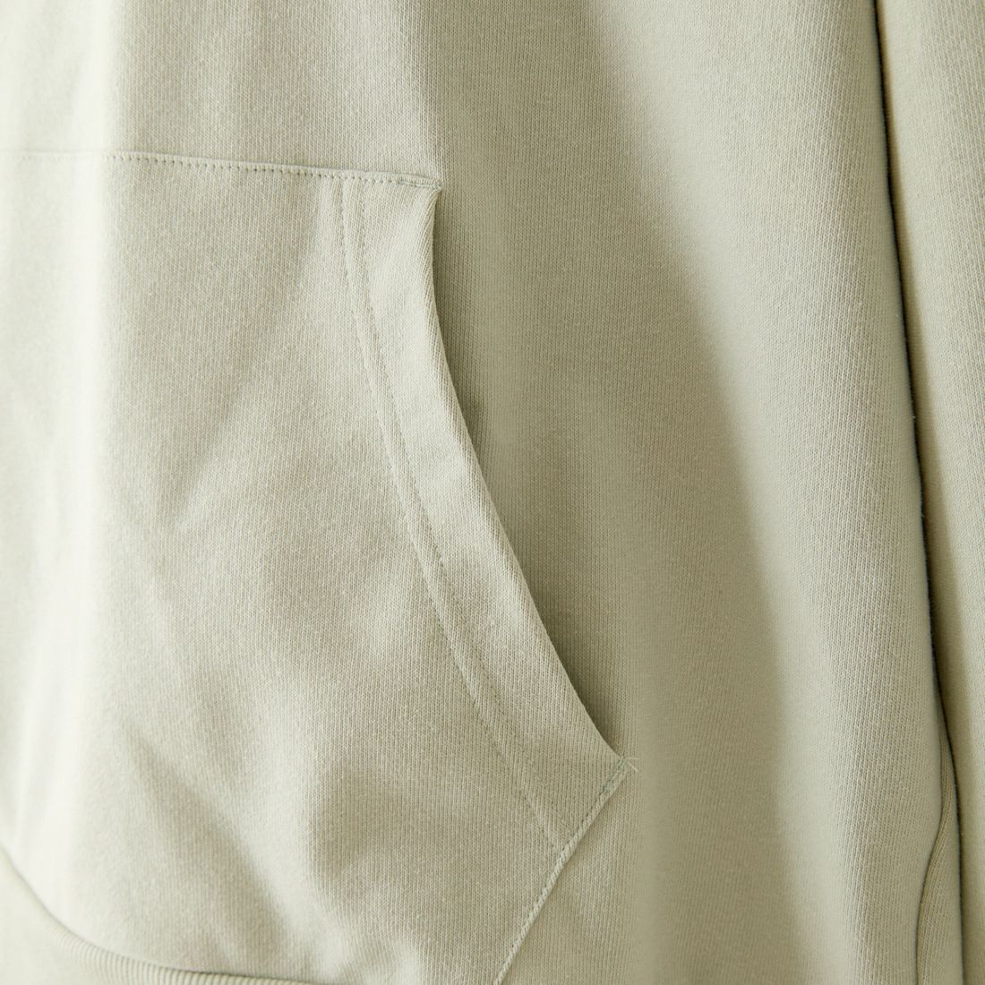 MANHATTAN PORTAGE [マンハッタンポーテージ] 別注 フードロゴ刺繍 スウェットパーカー [23FWMP-IN42-JF] GRAY