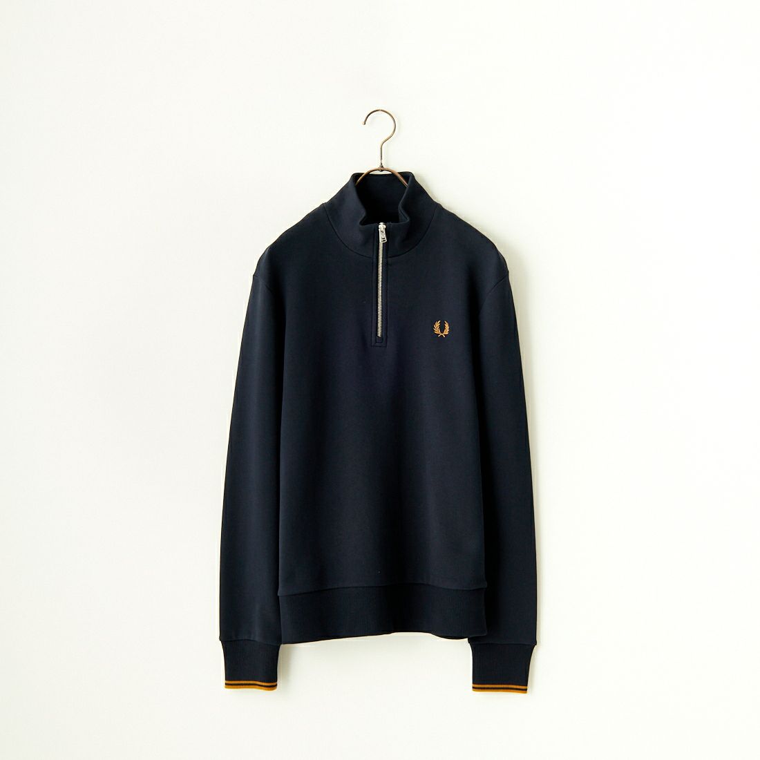 R63 NVY/D.