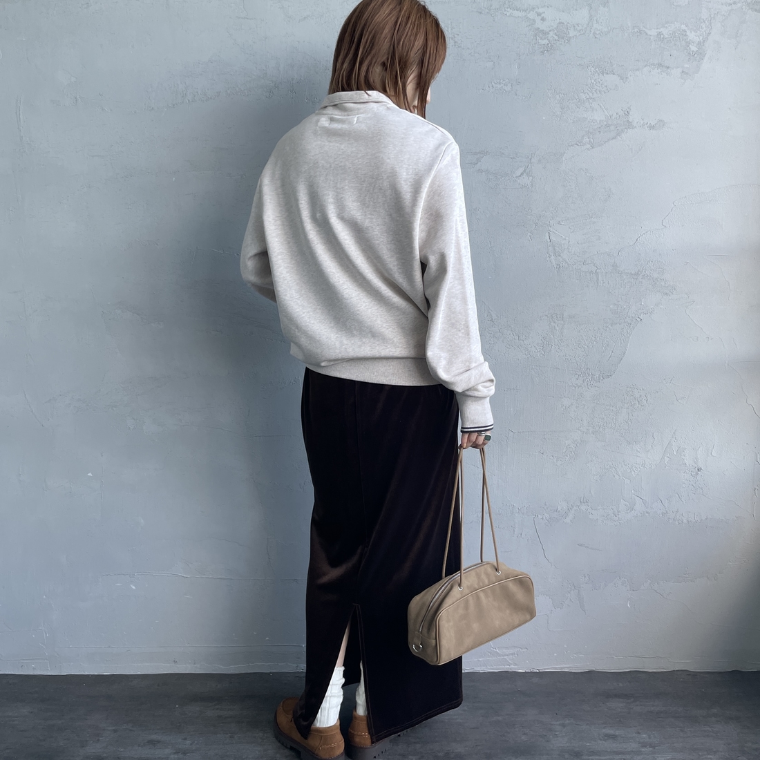 FRED PERRY [フレッドペリー] ワンポイントロゴ刺繍 ハーフジップスウェット [M3574] W50 PORRID &&モデル身長：158cm 着用サイズ：S&&