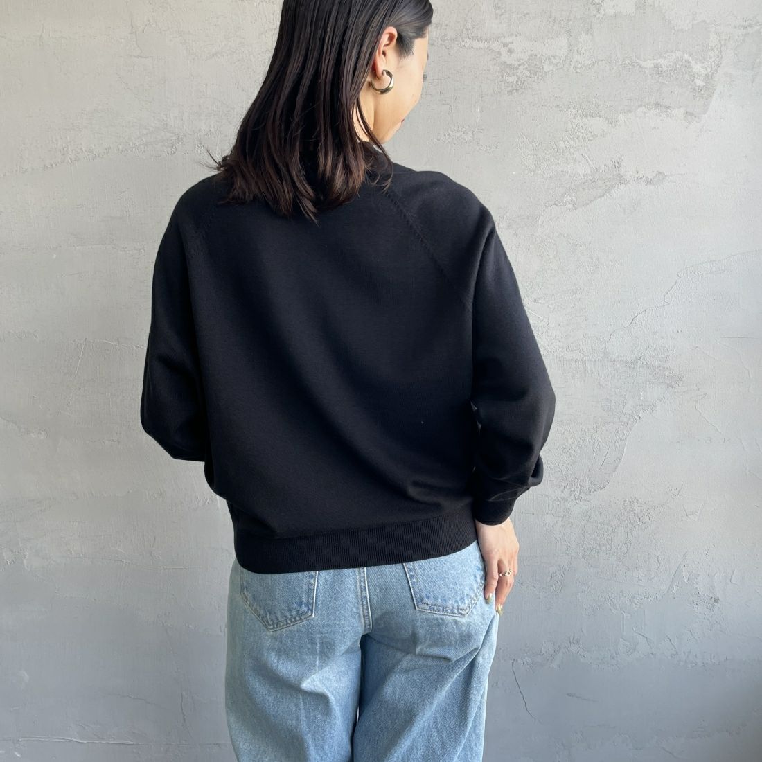 FRED PERRY [フレッドペリー] クルーネックジャンパー [K2117] 184 BLACK &&モデル身長：163cm 着用サイズ：10&&