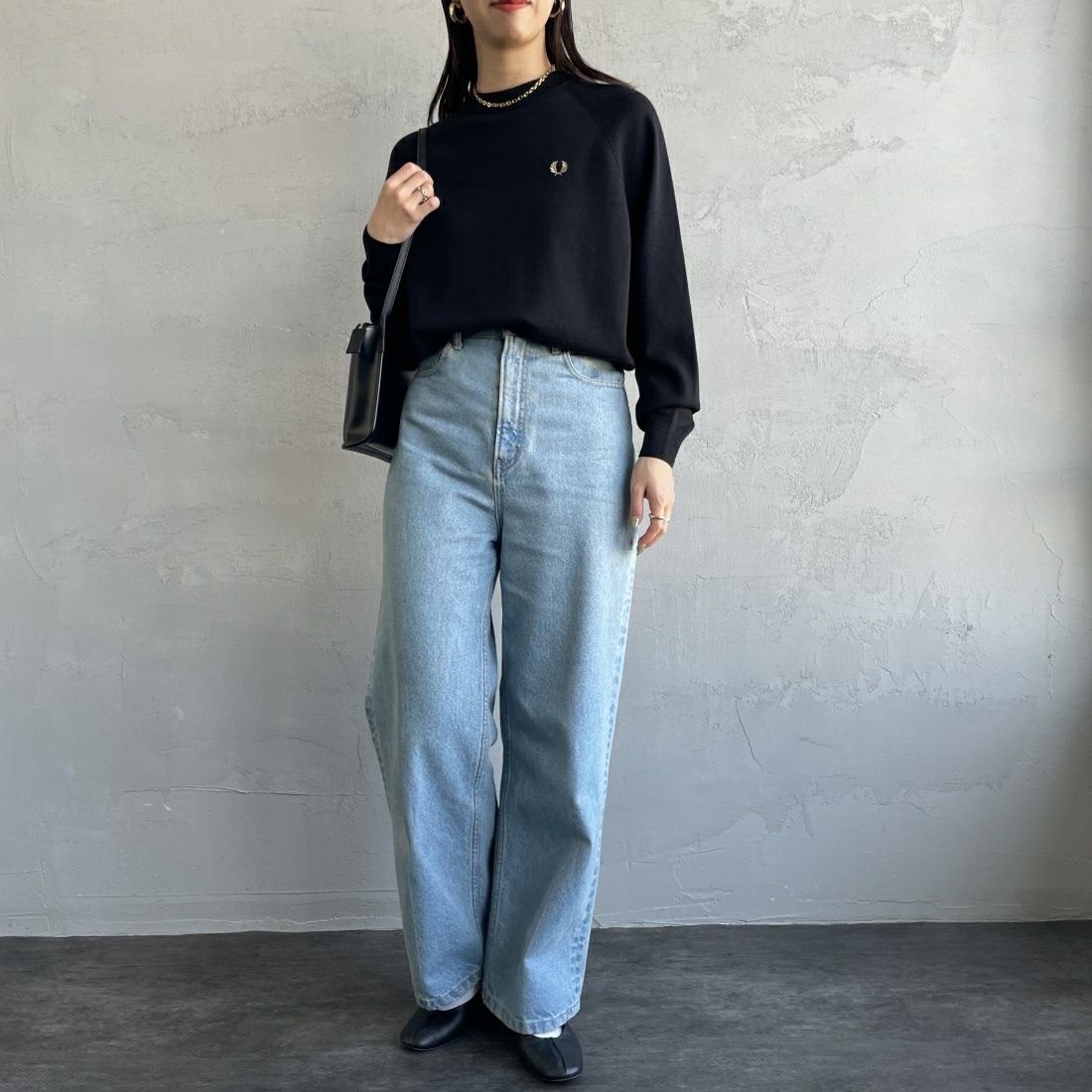 FRED PERRY [フレッドペリー] クルーネックジャンパー [K2117] 184 BLACK &&モデル身長：163cm 着用サイズ：10&&