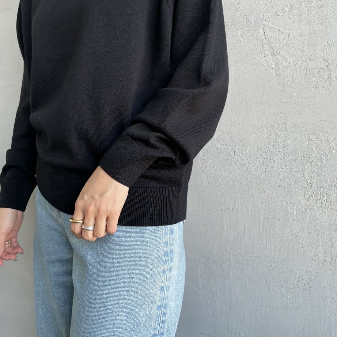 FRED PERRY [フレッドペリー] クルーネックジャンパー [K2117] 184 BLACK &&モデル身長：163cm 着用サイズ：10&&