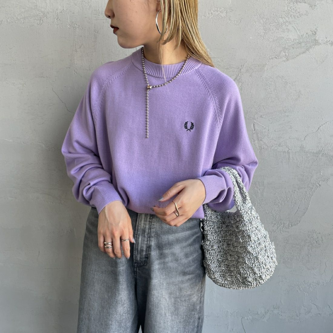 FRED PERRY [フレッドペリー] クルーネックジャンパー [K2117] X19 ULTRA &&モデル身長：156cm 着用サイズ：10&&