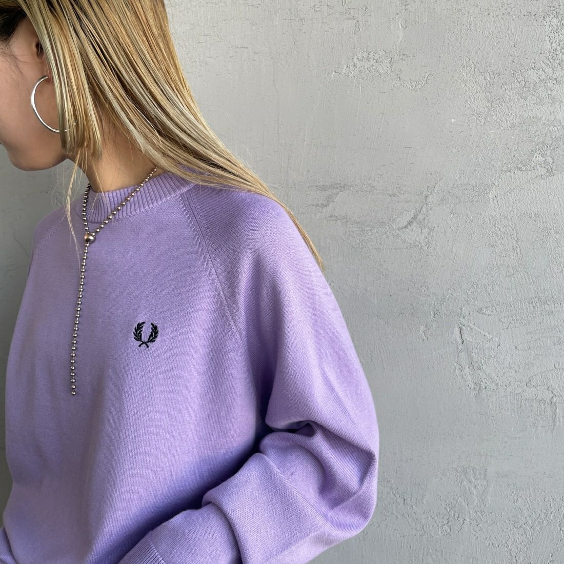 FRED PERRY [フレッドペリー] クルーネックジャンパー [K2117] X19 ULTRA &&モデル身長：156cm 着用サイズ：10&&