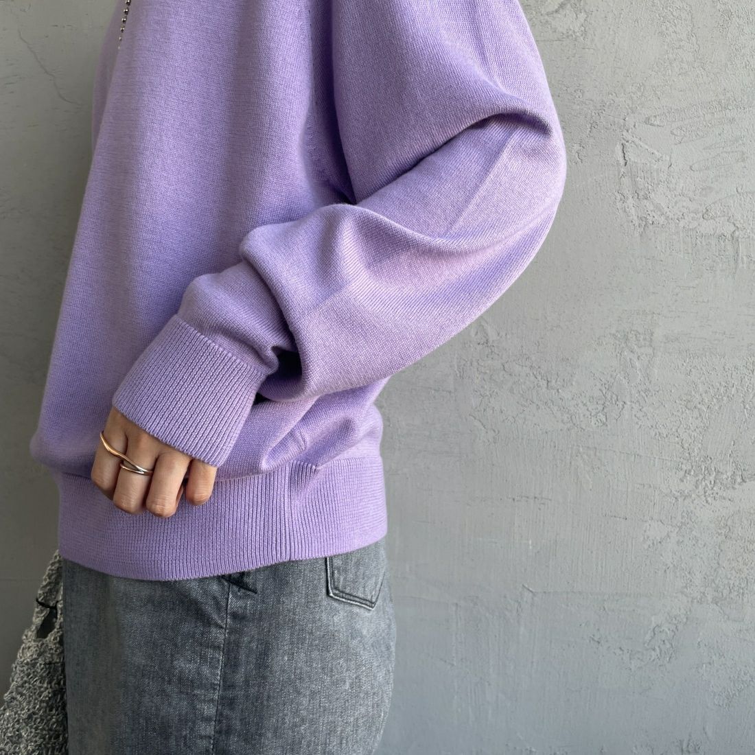 FRED PERRY [フレッドペリー] クルーネックジャンパー [K2117] X19 ULTRA &&モデル身長：156cm 着用サイズ：10&&