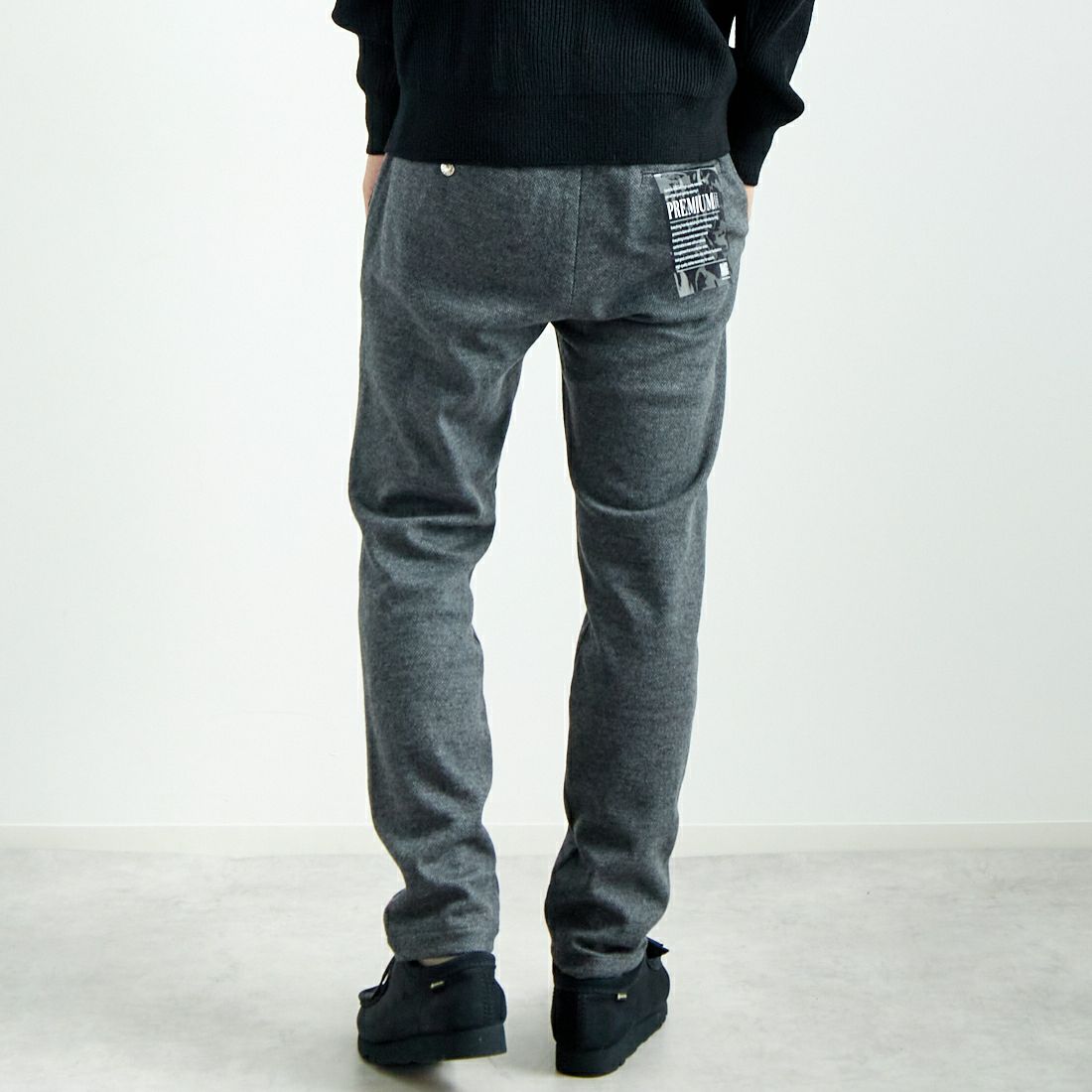 Jeans Factory Clothes [ジーンズファクトリークローズ] ウールジャージーイージートラウザー [JFC-244-059] 6S C.GRY &&モデル身長：179cm 着用サイズ：L&&