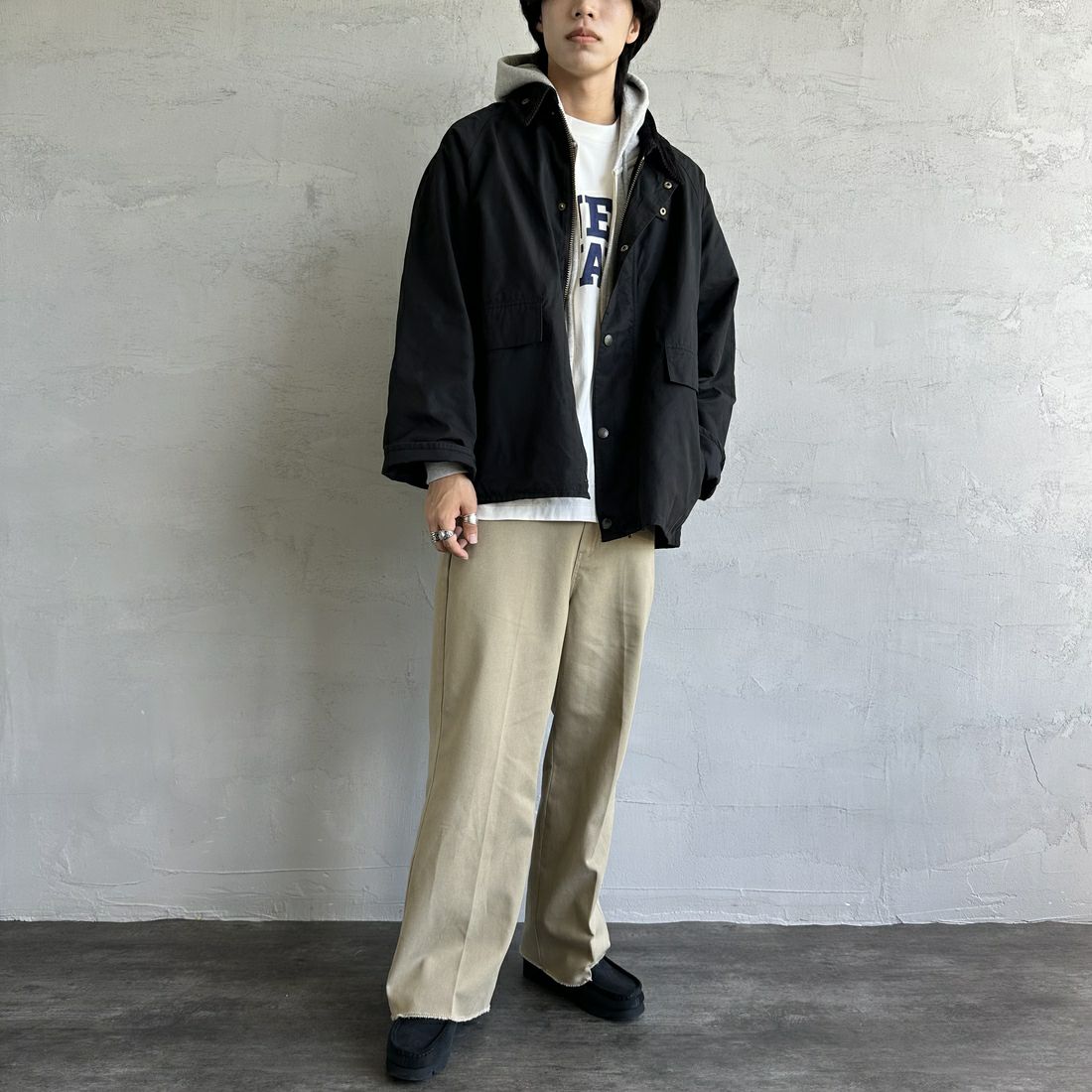 Barbour [バブアー] 別注 BORROWDALE ボロウデイルジャケット [MCAS148-JF] BLACK &&モデル身長：179cm 着用サイズ：46&&