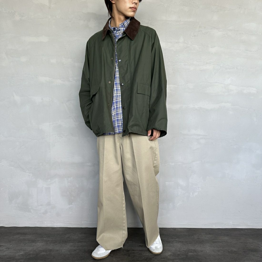 Barbour [バブアー] 別注 BORROWDALE ボロウデイルジャケット [MCAS148-JF] SAGE&&モデル身長：179cm 着用サイズ：46&&