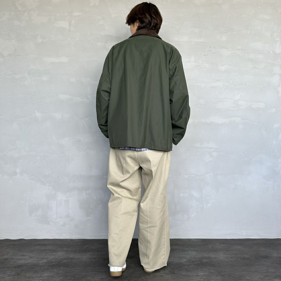 Barbour [バブアー] 別注 BORROWDALE ボロウデイルジャケット [MCAS148-JF] SAGE&&モデル身長：179cm 着用サイズ：46&&