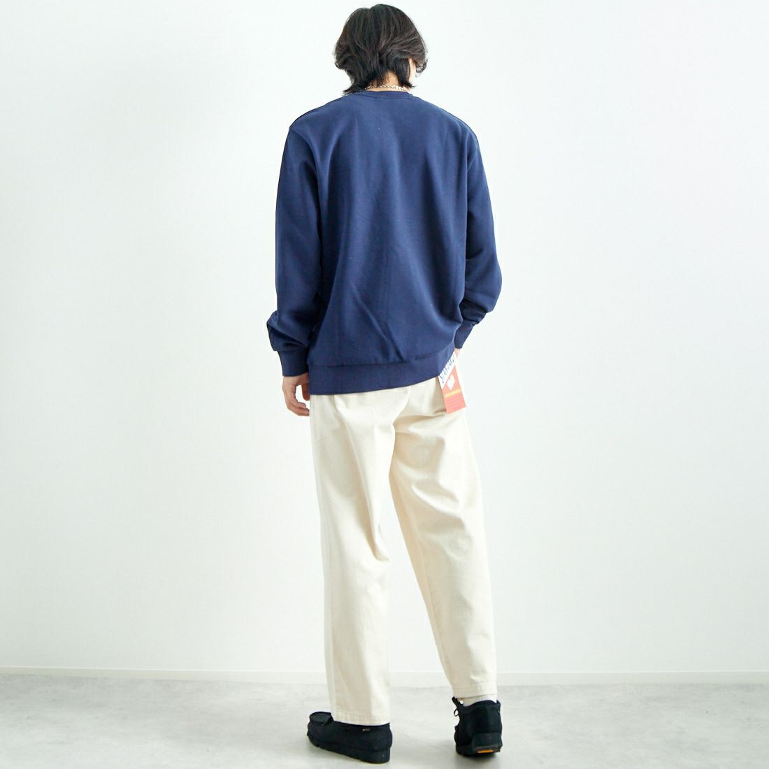 carhartt WIP [カーハートダブリューアイピー] スクリプト ワンポイント刺繍ロゴスウェット [I033657] A F BLU/WH &&モデル身長：179cm 着用サイズ：L&&