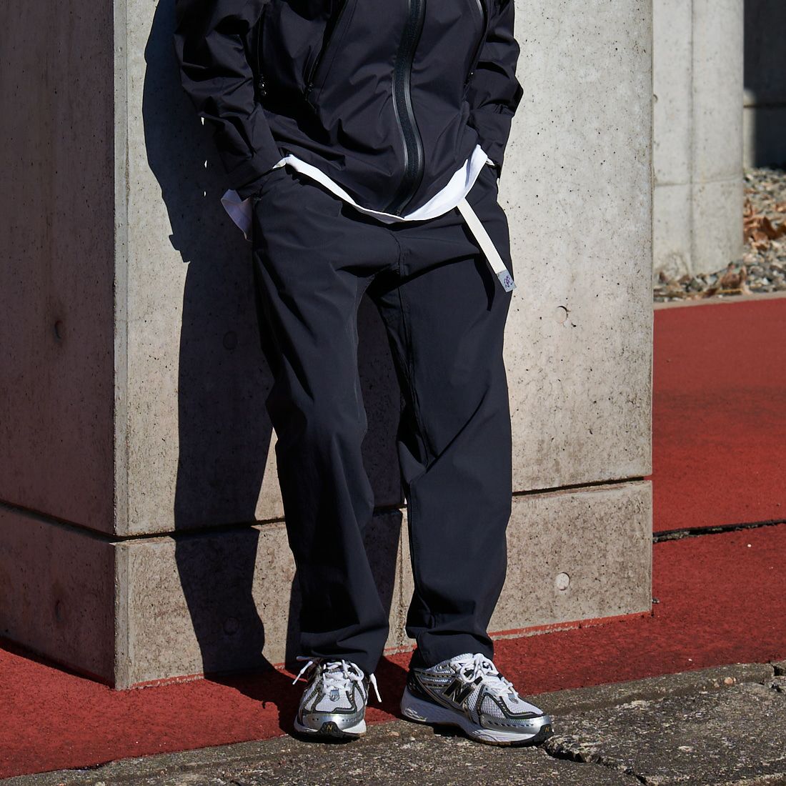 GRAMiCCi [グラミチ] 別注 エブリデイ ナイロンパンツ [GUP5-S2034-JF] BLACK &&モデル身長：168cm 着用サイズ：L&&