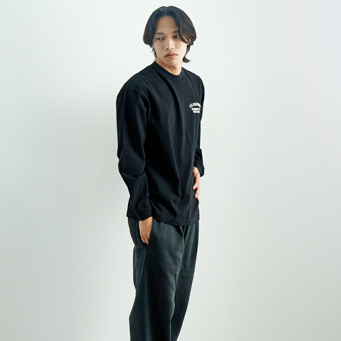 The Endless Summer [エンドレスサマー] TES サークルロゴロングスリーブTシャツ [FH-25374316] 01 BLACK &&モデル身長：179cm 着用サイズ：L&&