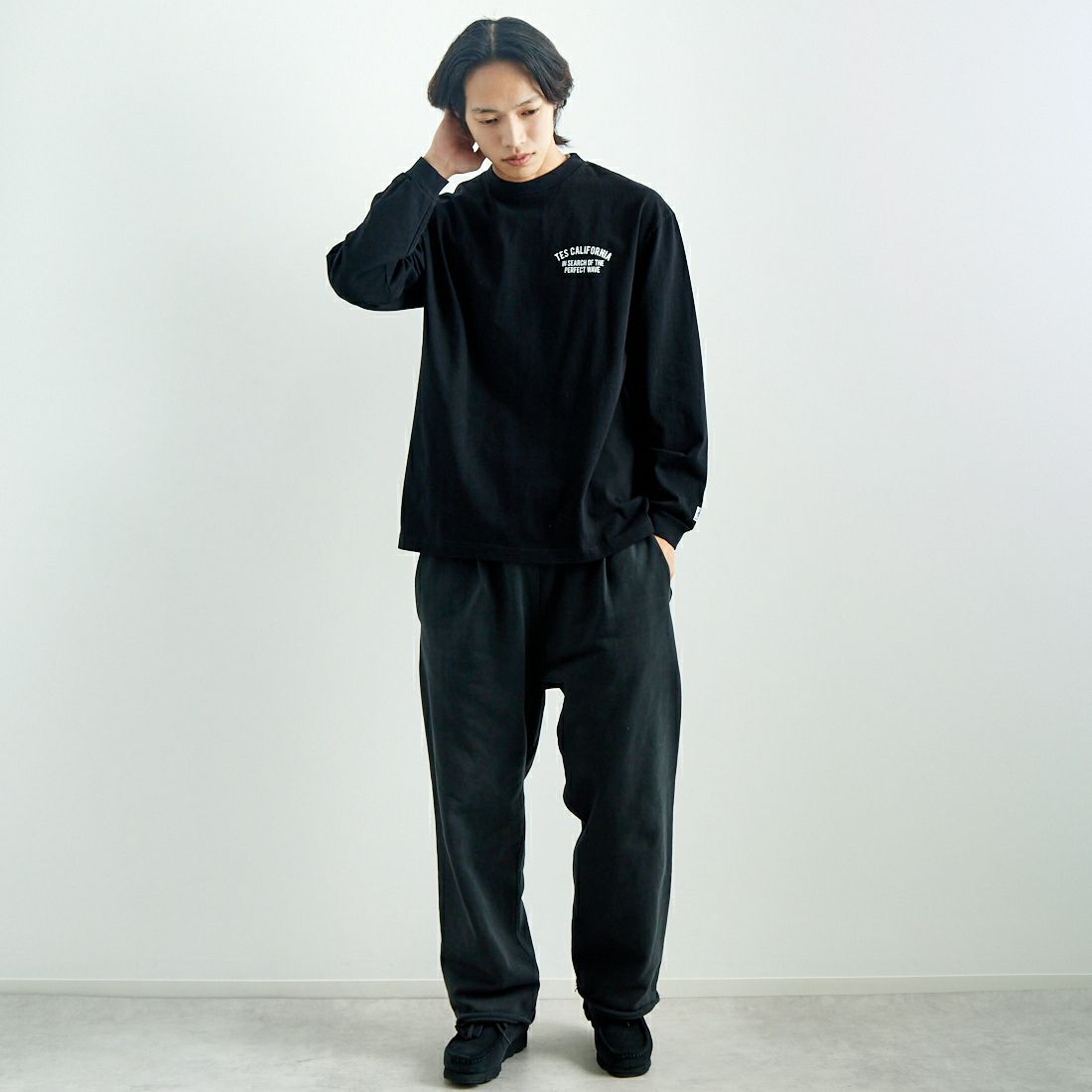 The Endless Summer [エンドレスサマー] TES サークルロゴロングスリーブTシャツ [FH-25374316] 01 BLACK &&モデル身長：179cm 着用サイズ：L&&