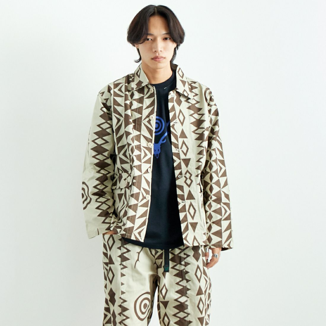 B NATIVE S&&モデル身長：179cm 着用サイズ：L&&