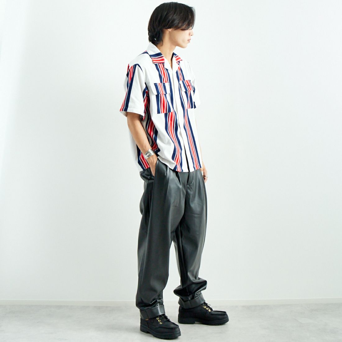 AiE [エーアイイー] ストライプペインターシャツ [PU617] A OFF WHIT &&モデル身長：179cm 着用サイズ：M&&