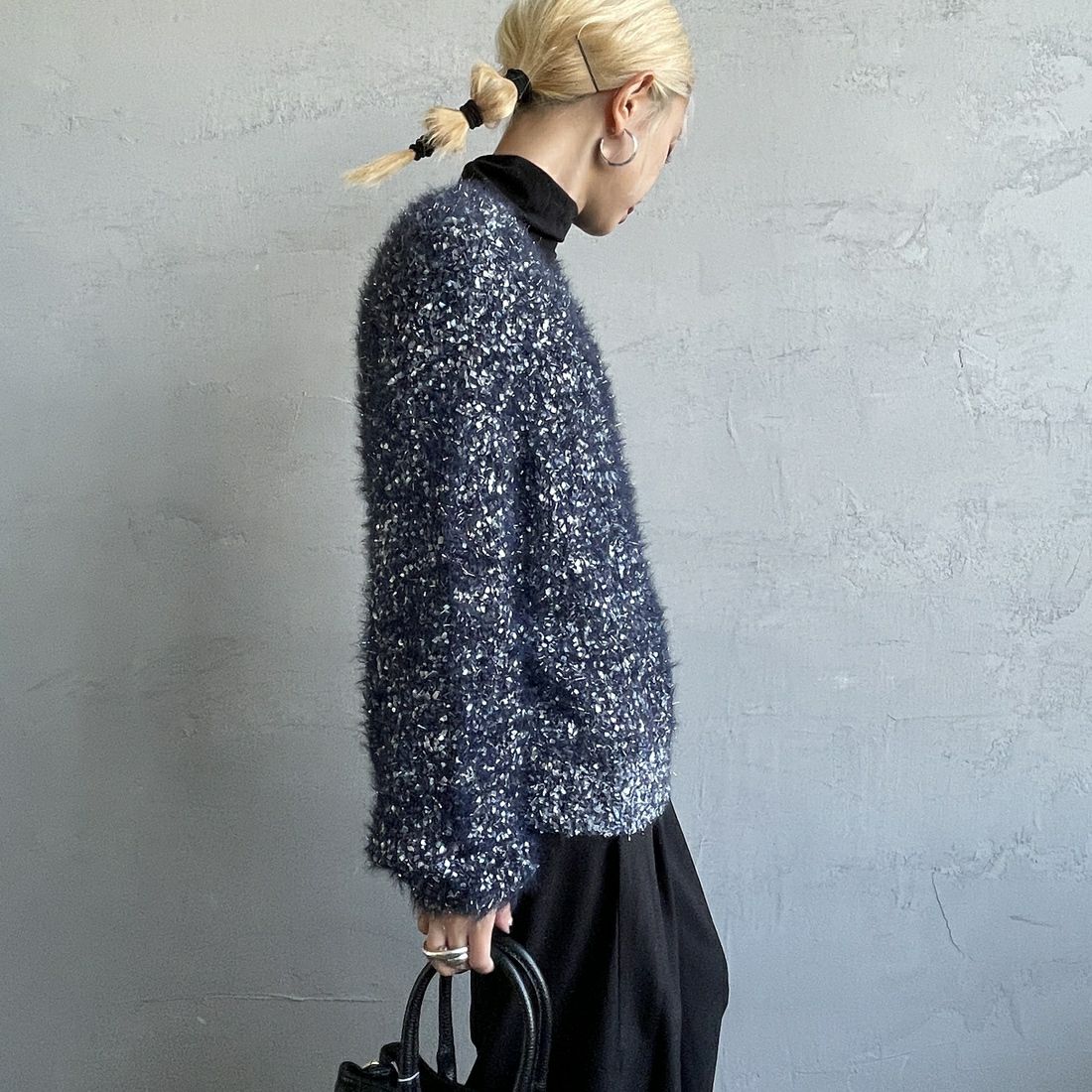 By/m [バイエム] 2WAYラメリボンヤーンニット [B24131008] 16 NAVY &&モデル身長：150cm 着用サイズ：F&&