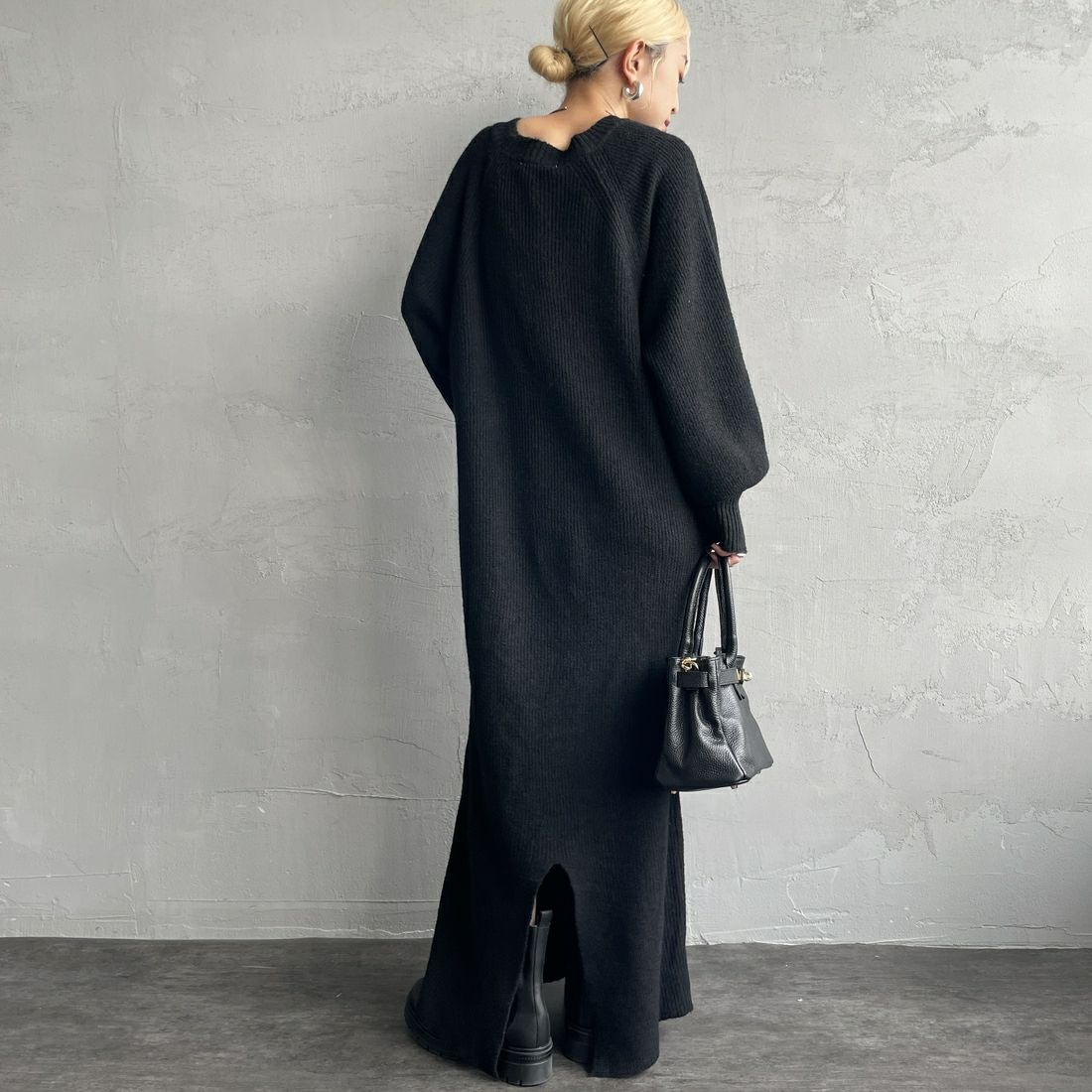 By/m [バイエム] 袖ボタン メランジニットワンピース [B23441005] 09 BLACK &&モデル身長：150cm 着用サイズ：F&&