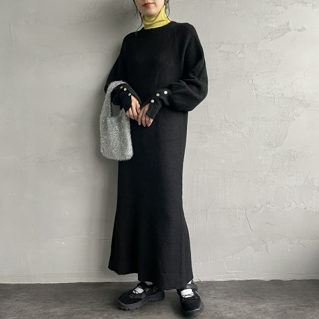 By/m [バイエム] 袖ボタン メランジニットワンピース [B23441005] 09 BLACK &&モデル身長：160cm 着用サイズ：F&&