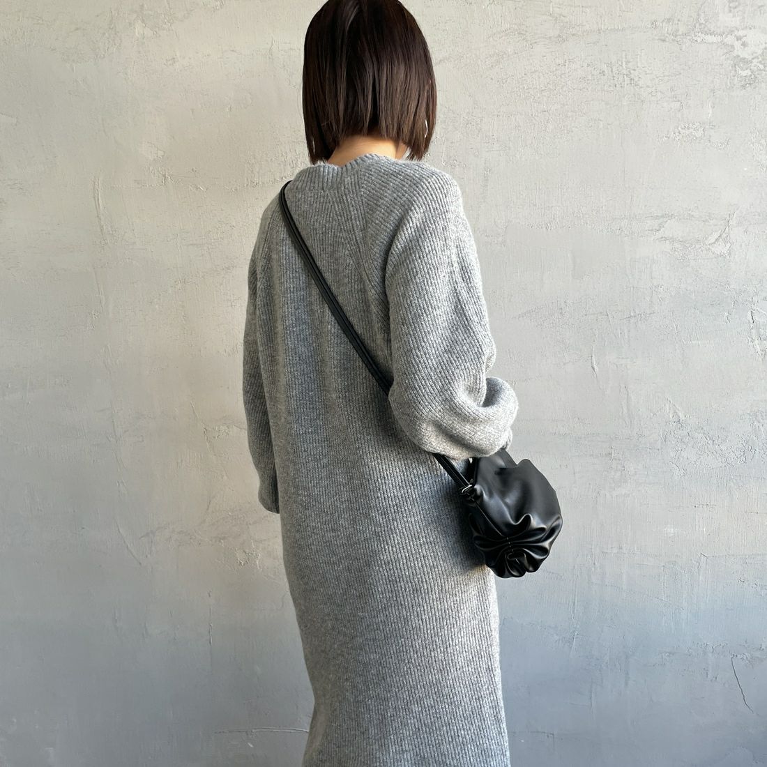 By/m [バイエム] 袖ボタン メランジニットワンピース [B23441005] 07 GRAY &&モデル身長：159cm 着用サイズ：F&&