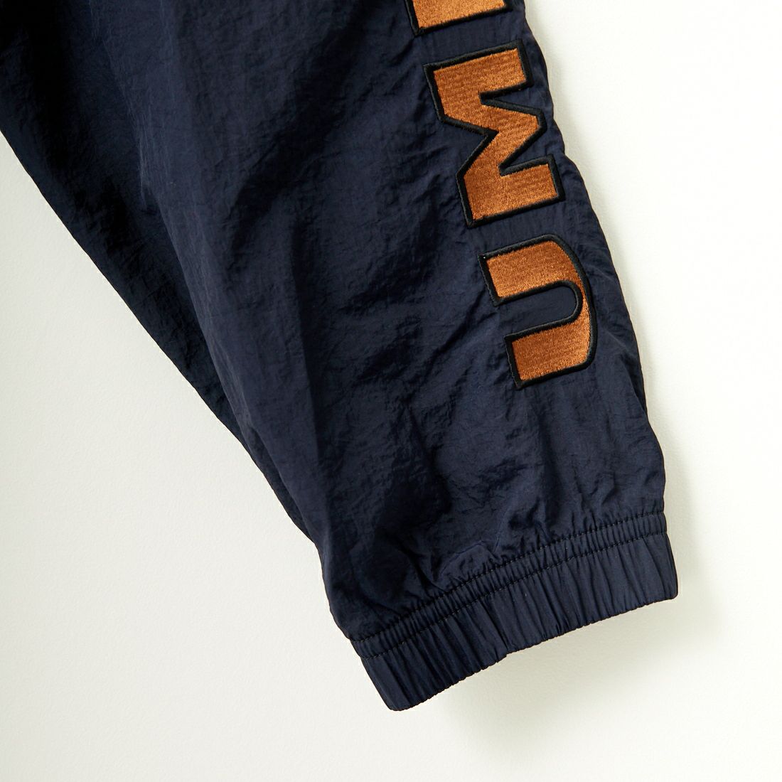 umbro [アンブロ] 別注 トレーニングナイロンジャケット [KBT58-NK-JK5-JF] NAVY