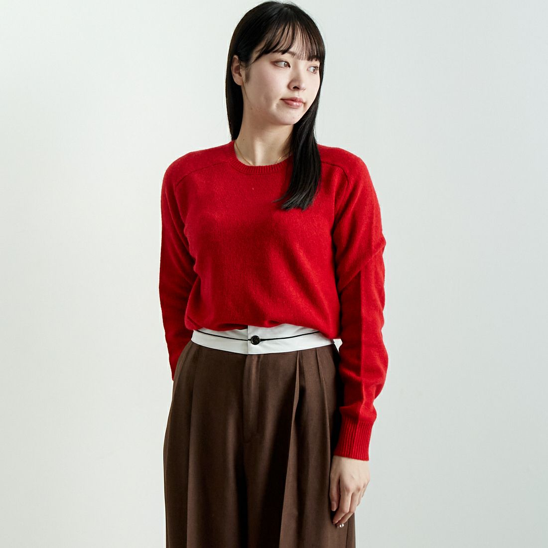 Jeans Factory Clothes [ジーンズファクトリークローズ] スタンダードクルーネックニット [24FW-IN-002] RED &&モデル身長：167cm 着用サイズ：F&&
