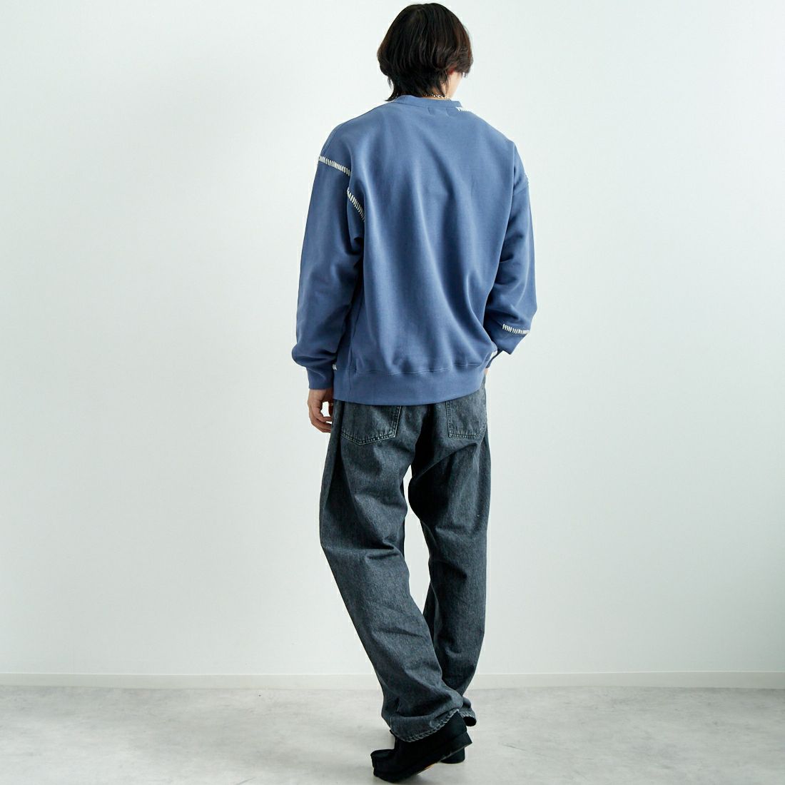NEEDBY heritage [ニードバイヘリテージ] DANIEL ワイドテーパードデニム [B1C601937SDG] S-DK GRAY &&モデル身長：179cm 着用サイズ：32&&