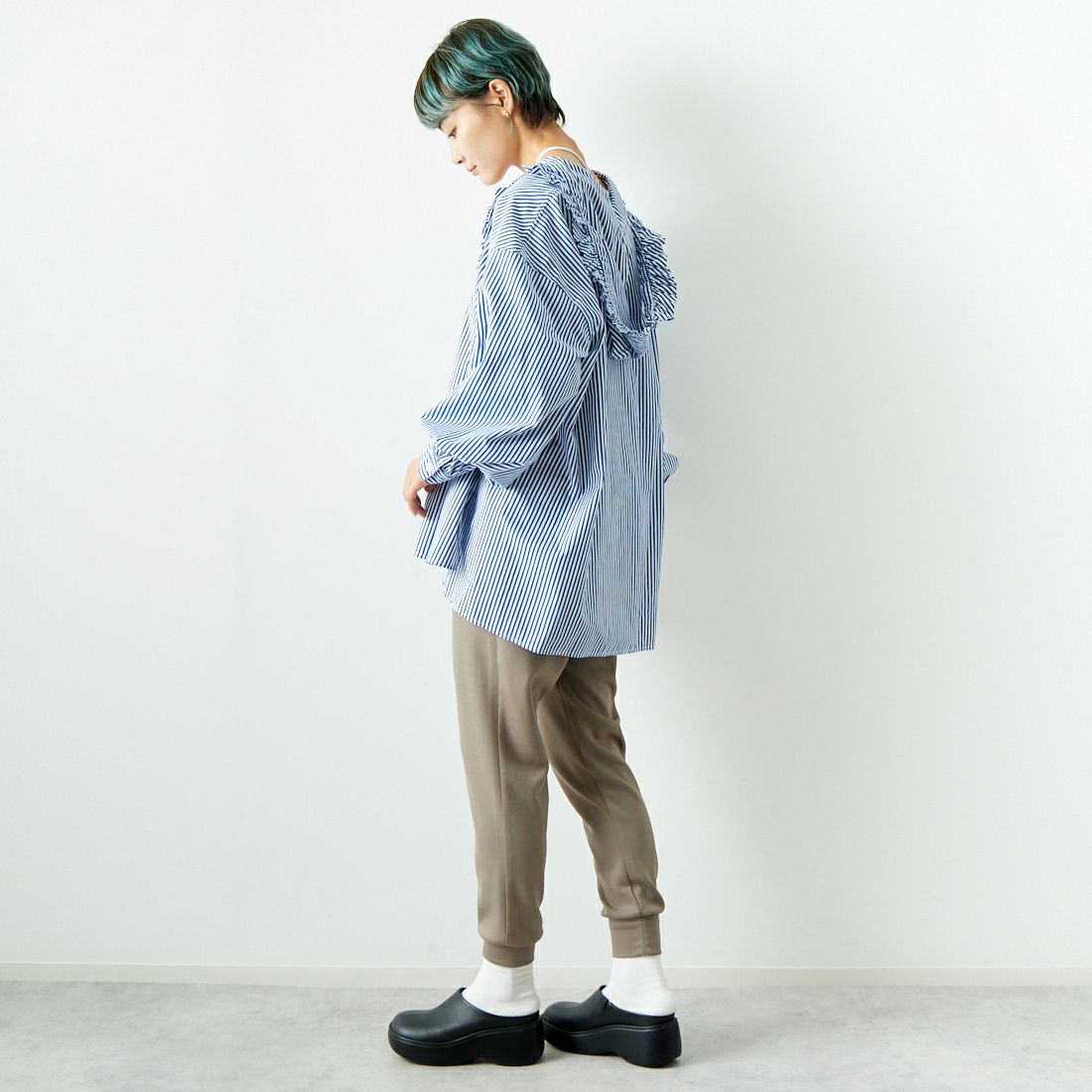 Jeans Factory Clothes [ジーンズファクトリークローズ] ダンボールジョガーパンツ [21243069] 056 ｶｰｷ &&モデル身長：160cm 着用サイズ：36&&
