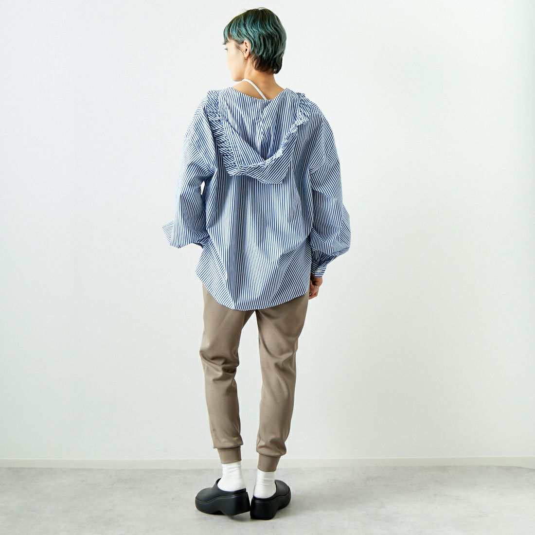 Jeans Factory Clothes [ジーンズファクトリークローズ] ダンボールジョガーパンツ [21243069] 056 ｶｰｷ &&モデル身長：160cm 着用サイズ：36&&