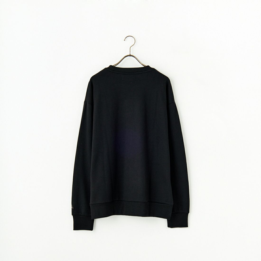 1PIU1UGUALE3 RELAX [ウノ ピゥ ウノ ウグァーレ トレ] 別注 ネックロゴ クルーネックスウェット [USO-24119IN-JF] BLACK